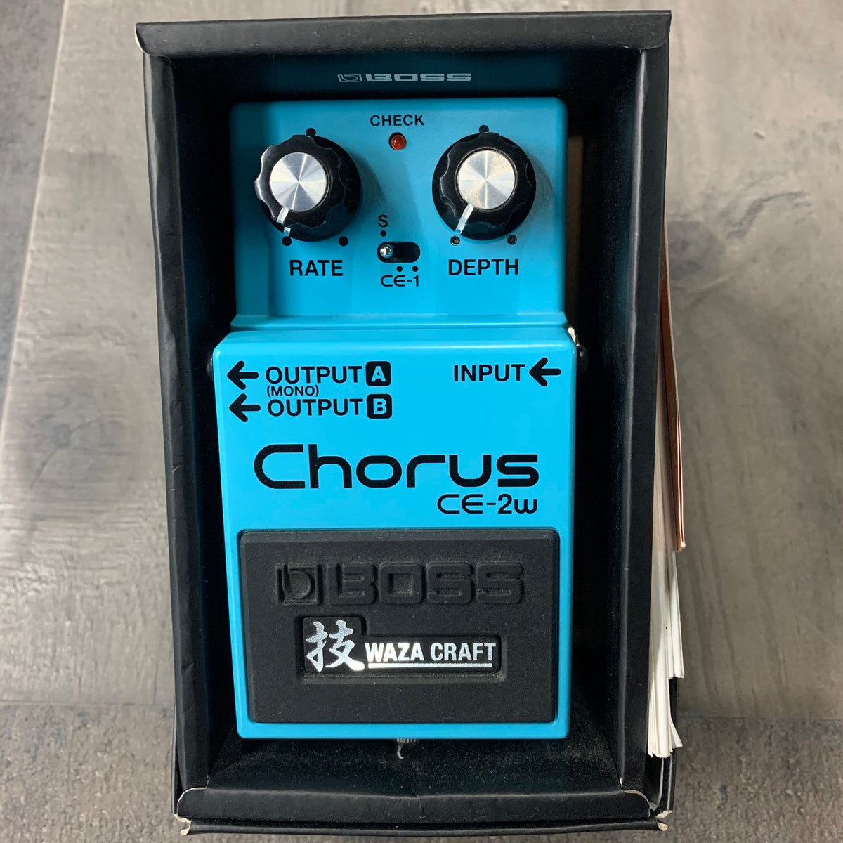 Boss CE-2w Chorus Wasa Craft