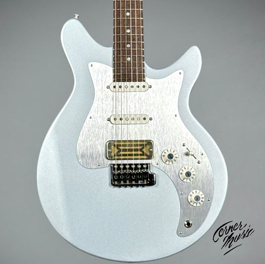 Eastman Fullertone DC’62 2025 - Ice Blue Metallic