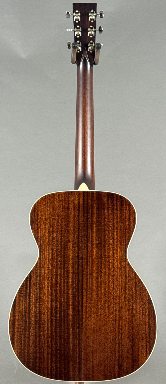 Bourgeois 00-14 Hog Top Downeast Series 2026 - Natural Mahogany