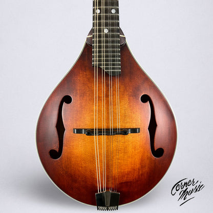 Eastman MD305 Adirondack 2026 - Amberburst