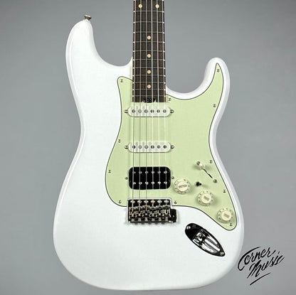 Morgan Electrics Standard Double Cut Pro 2025 - Olympic White