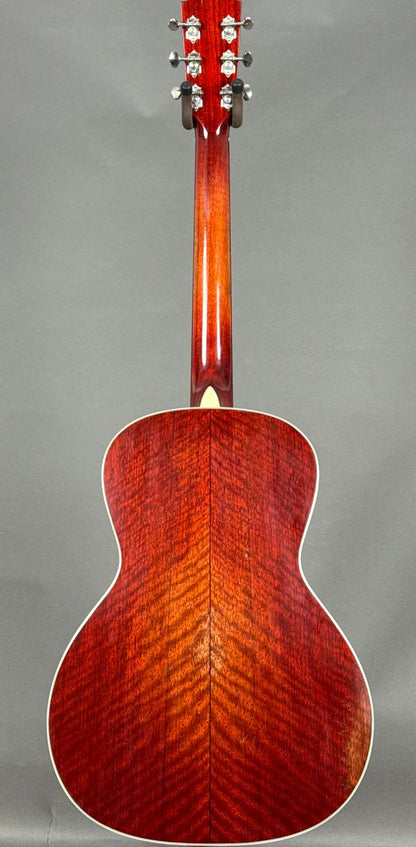 Eastman E10OOSS/v 2025 - Classic Antique Varnish