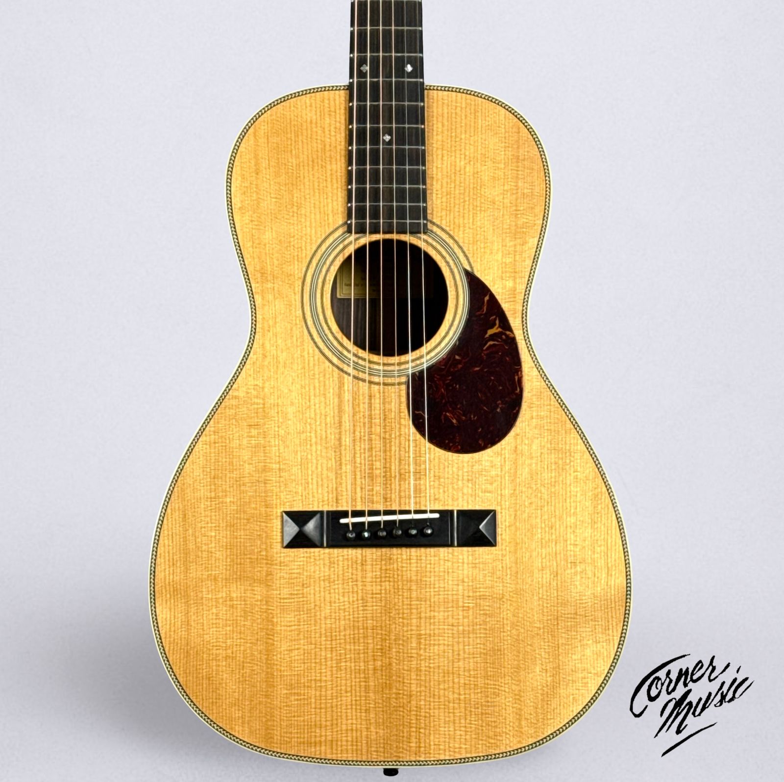 Eastman E20P-TC Parlor Acoustic 2025 - Natural