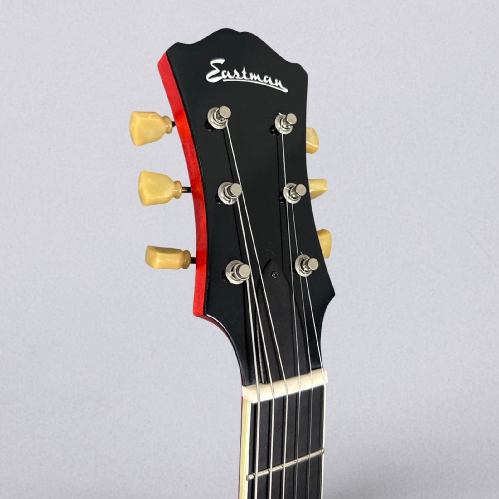 Eastman T64/TV-T 2025 - Red