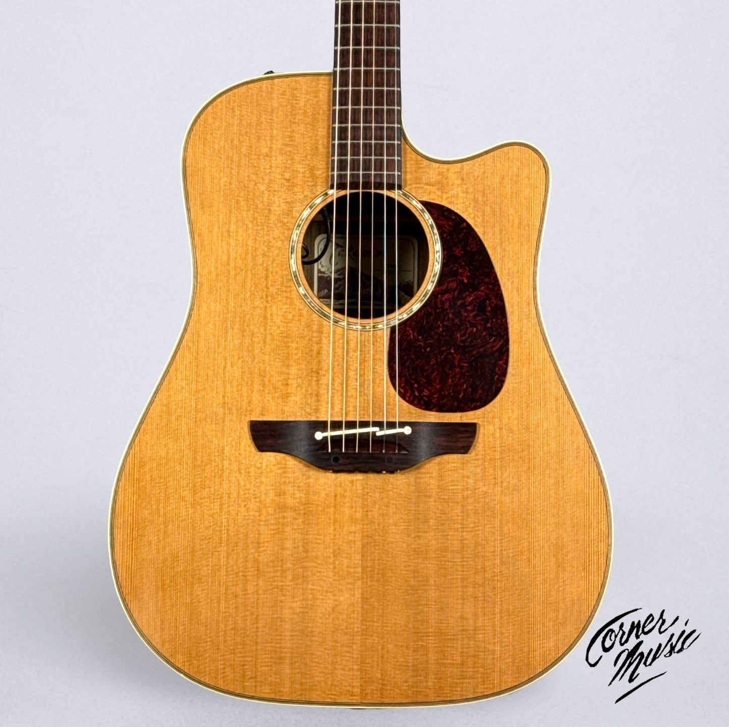 Takamine EAN-15C - Natural w/ Case