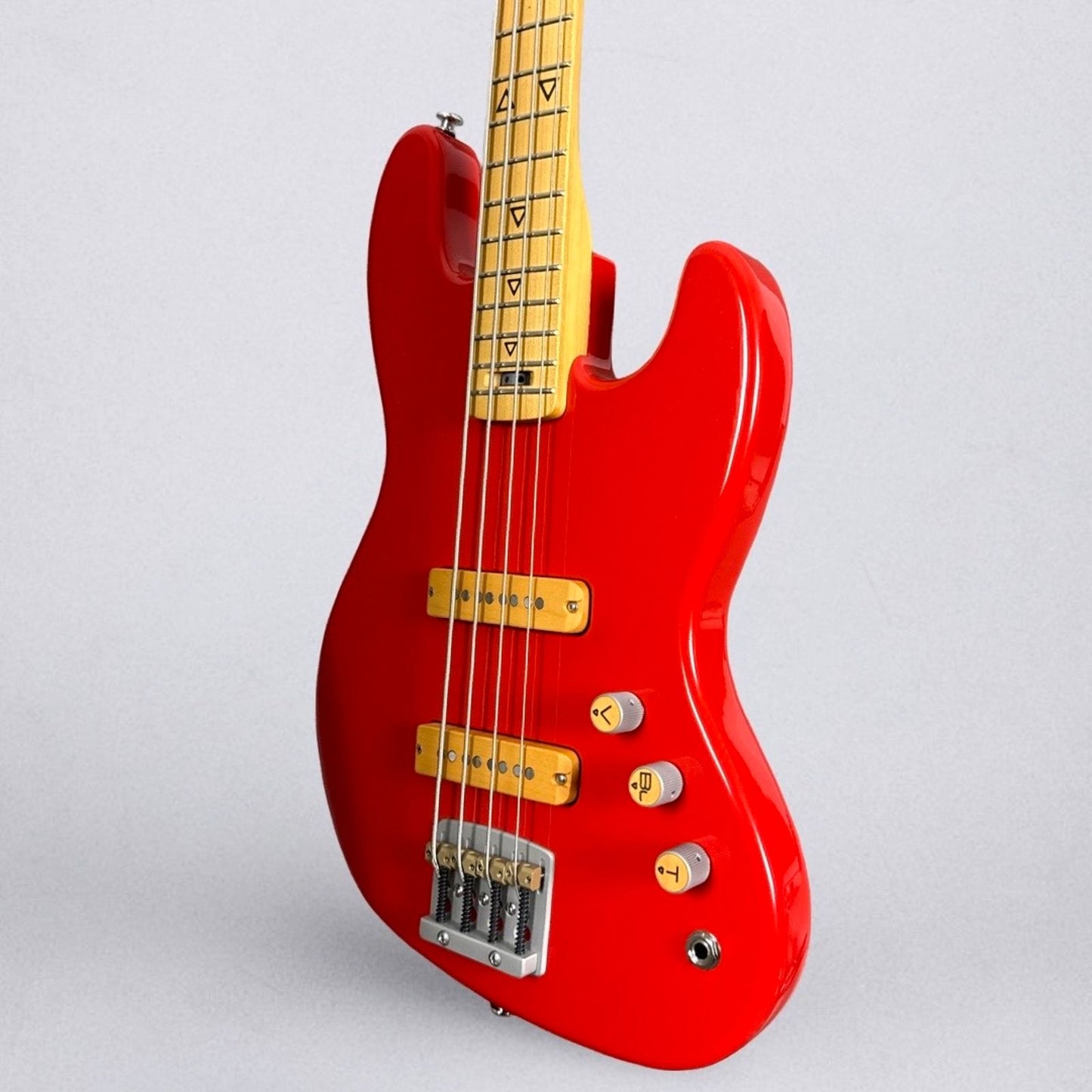 Valiant Mini Bass 2025 - Lipstick Red
