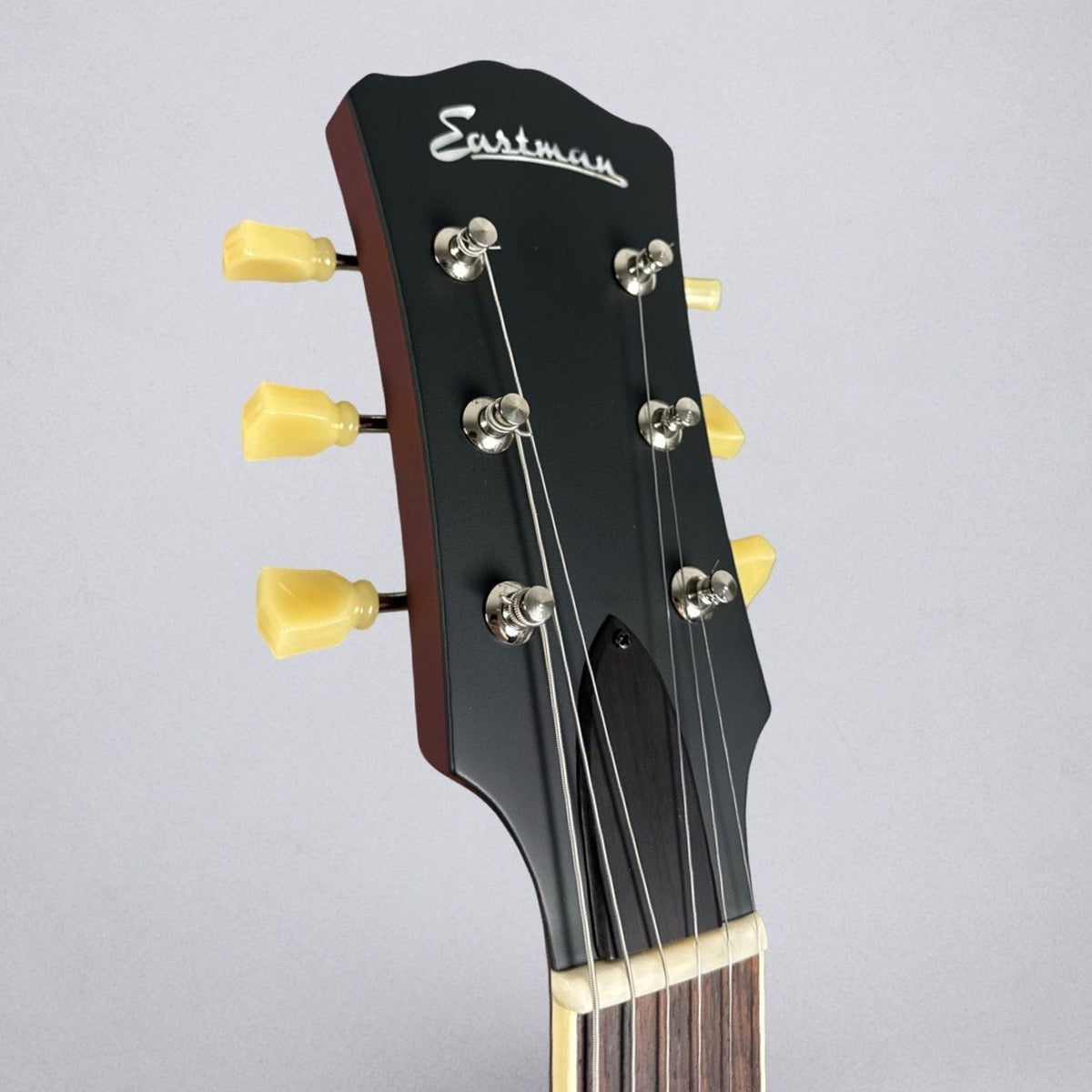 Eastman SB59/s 2026 - Burgundy Red