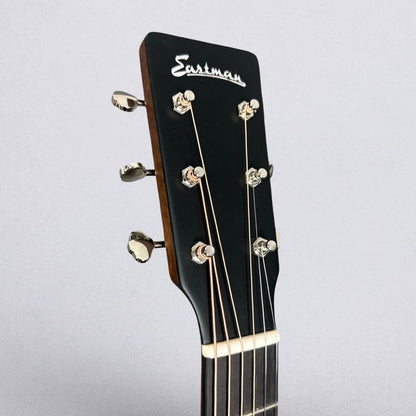 Eastman E3OM-DLX 2025 - Natural