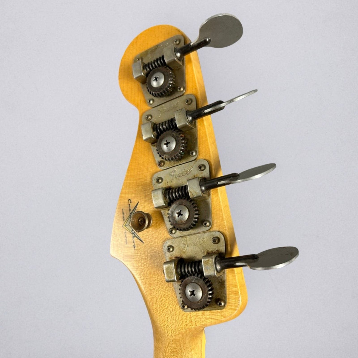 Fender Limited Edition Precision Jazz Bass Journeyman Relic - Lake Placid Blue