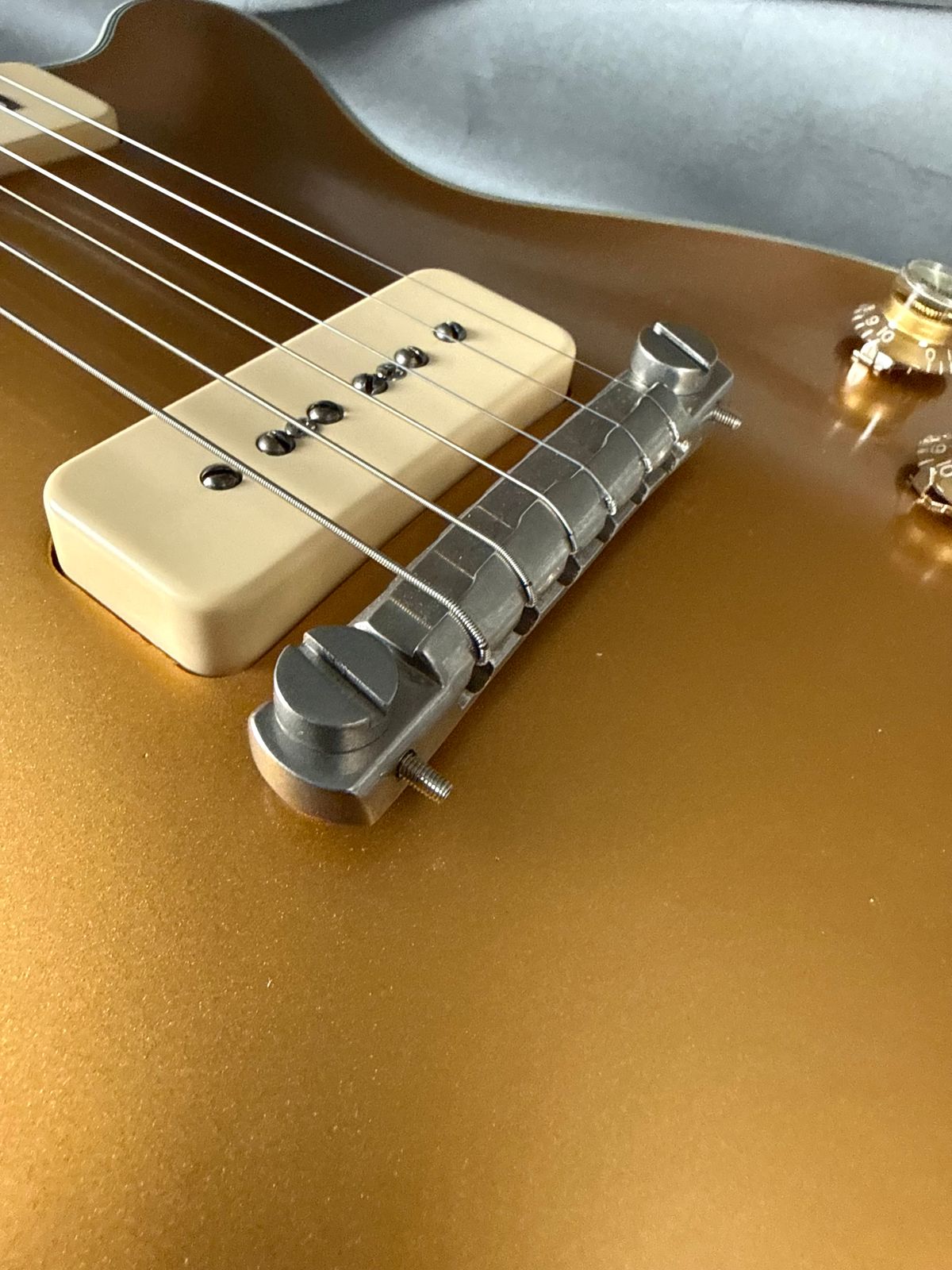 Eastman SB54/TV Limited Edition 2025 - Gold Top