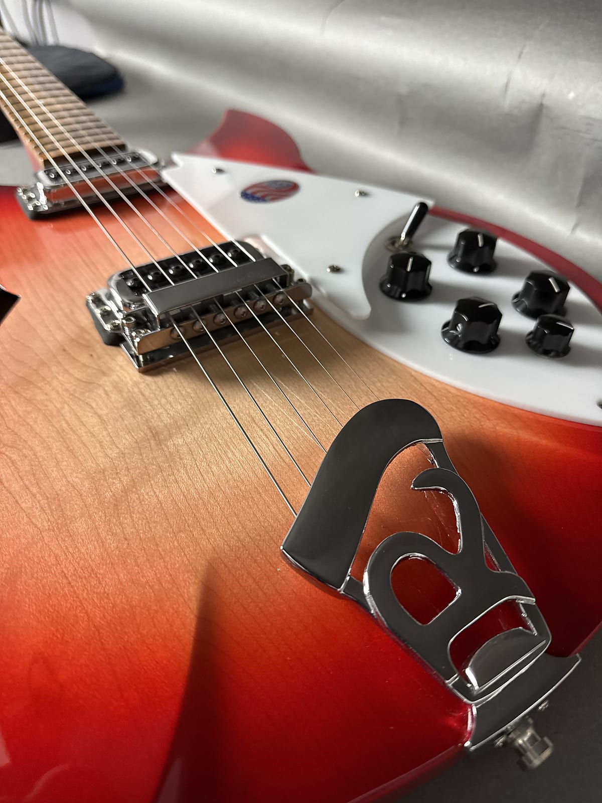 Rickenbacker 330 2025 - Fireglo