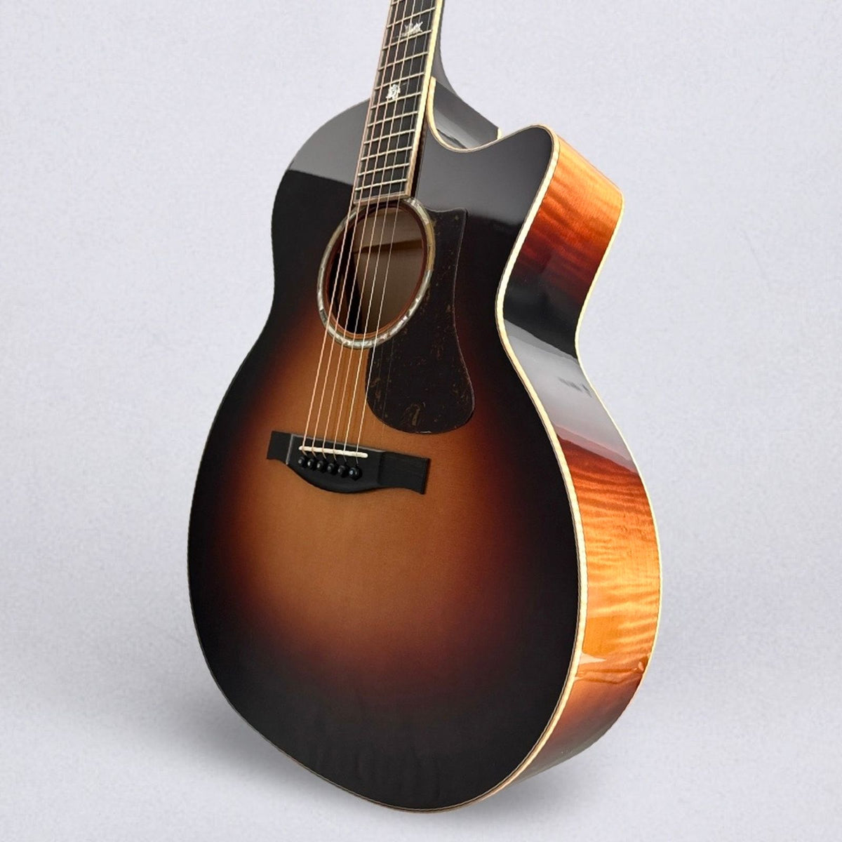 Eastman AC622CE 2026 - Sunburst