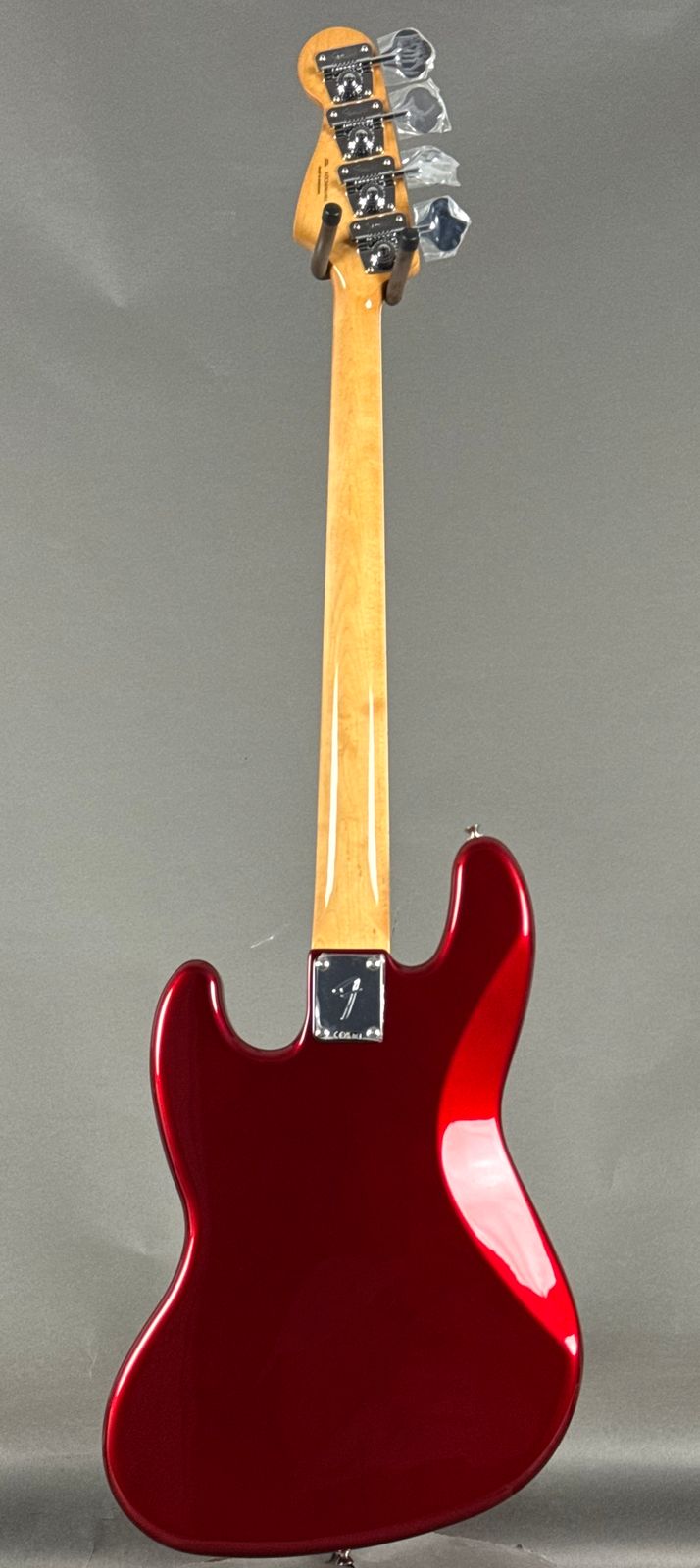 Fender Vintera III Early ‘70s Jazz Bass 2026 - Candy Apple Red