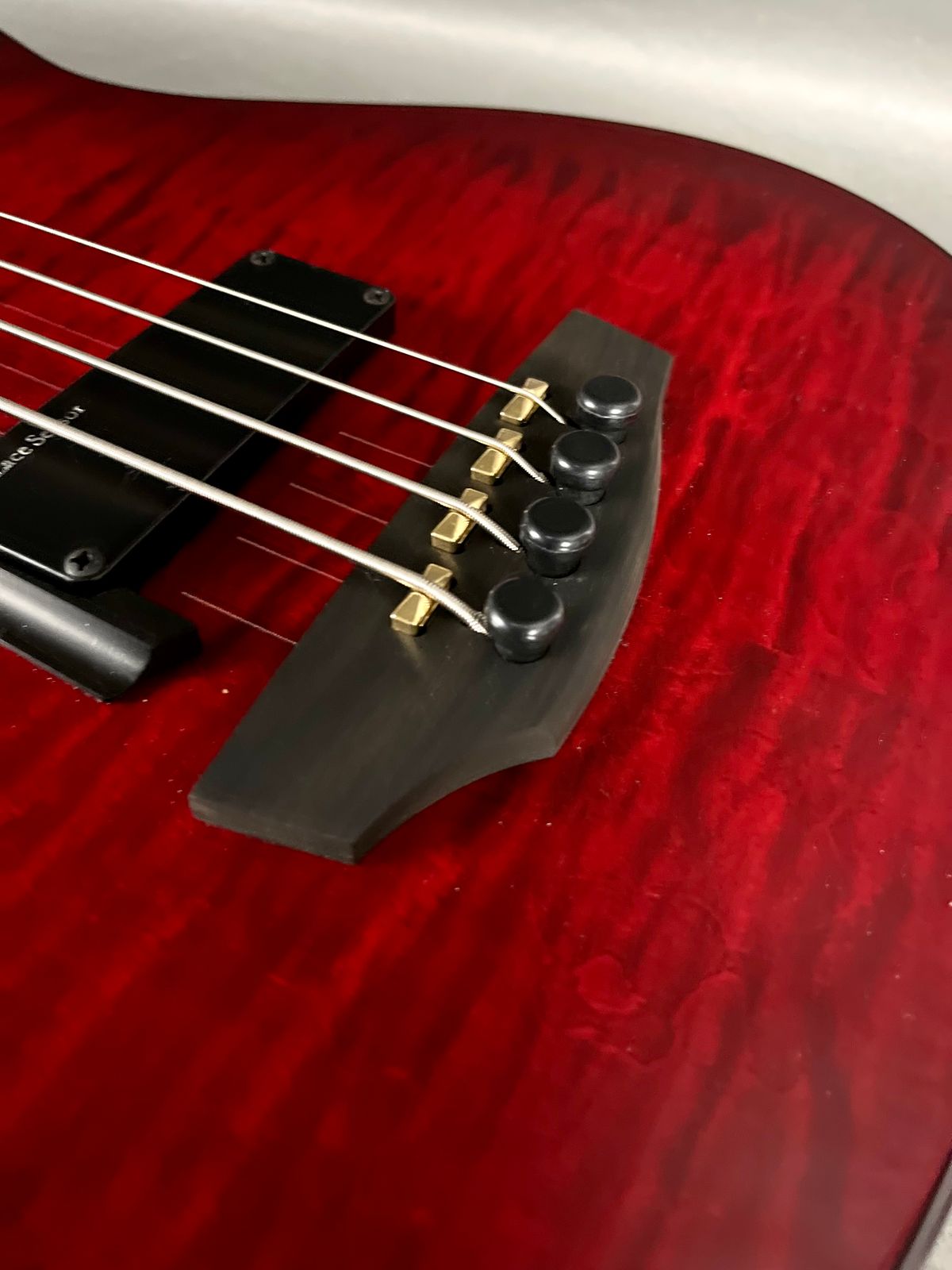 Godin A4 Robert Trujillo Metallica Signature - Transparent Red
