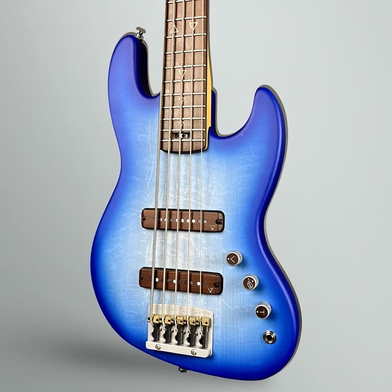 Valiant Mini Bass 5-String 2024 - Icy Blue