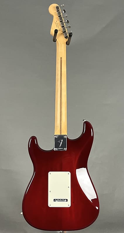 Fender Player II Stratocaster HSS 2024 - Transparent Cherry Burst