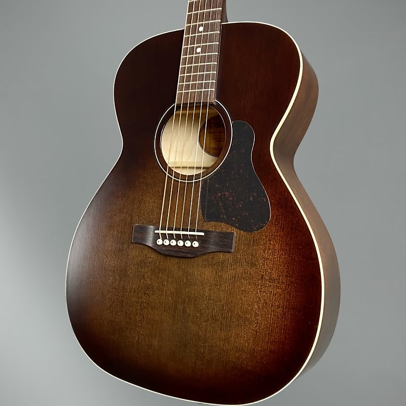 Art & Lutherie Legacy Concert AE 2022 Bourbon Burst