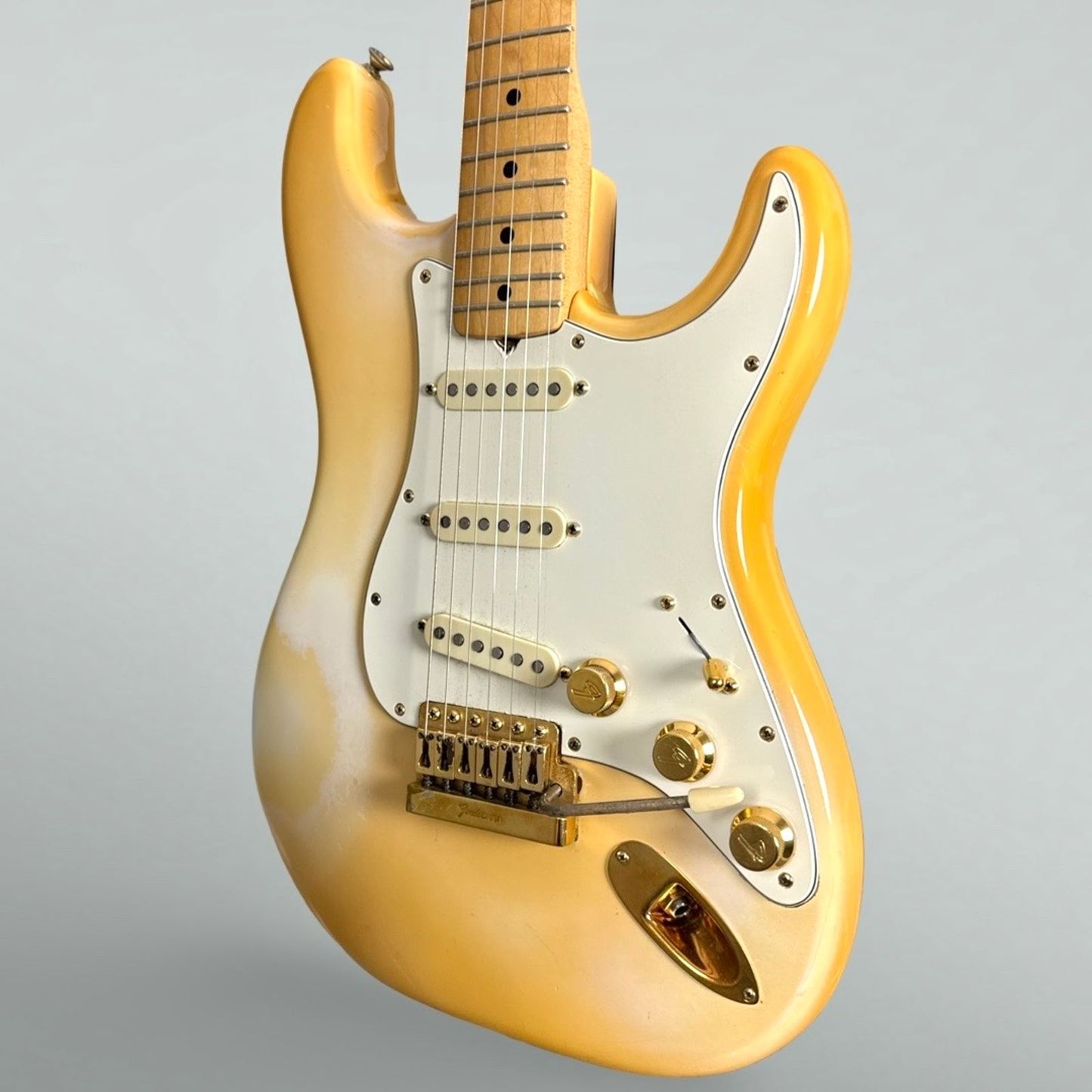 Fender “The Strat” 1980-1983 - Aztec White