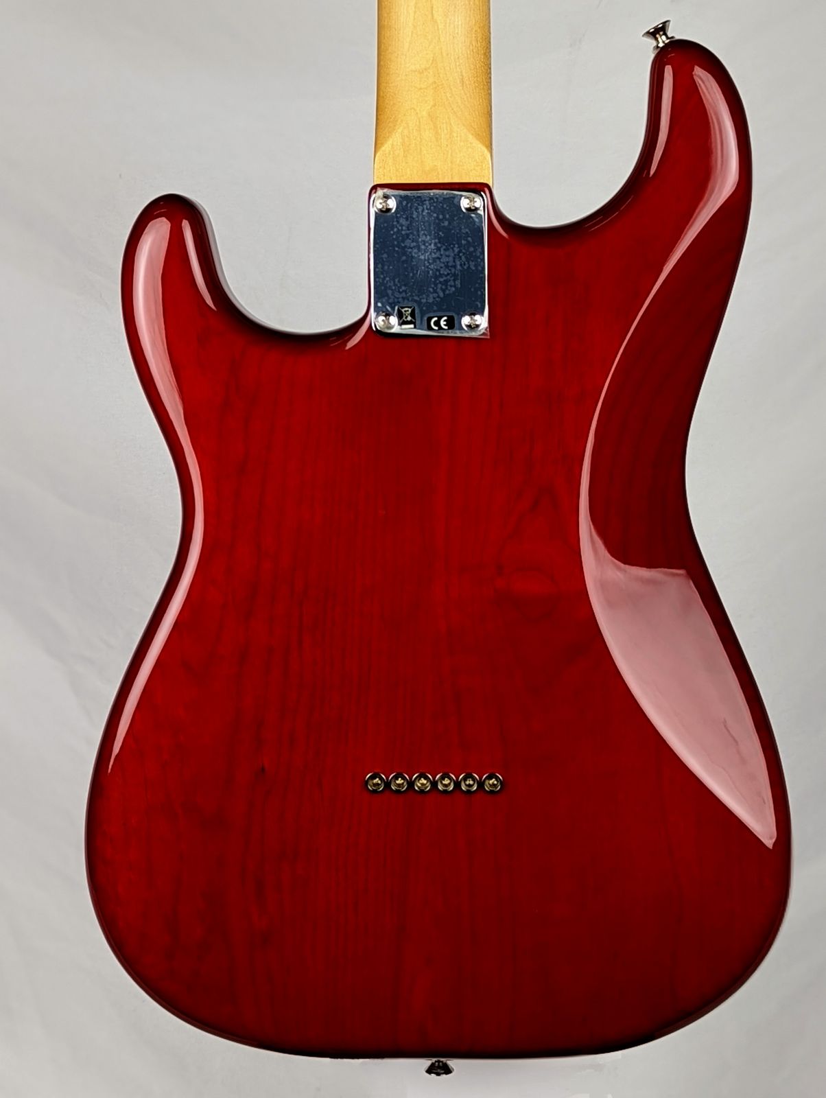 Fender Noventa Stratocaster 2021 Crimson Red Transparent