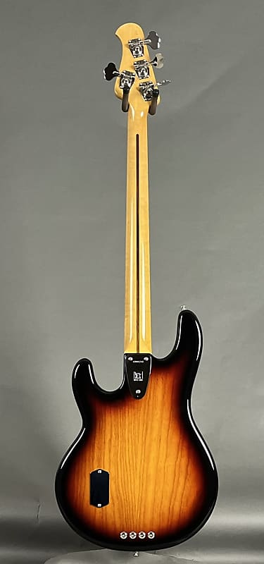 Ernie Ball Music Man Retro ‘70s StingRay 2024 - Sunburst