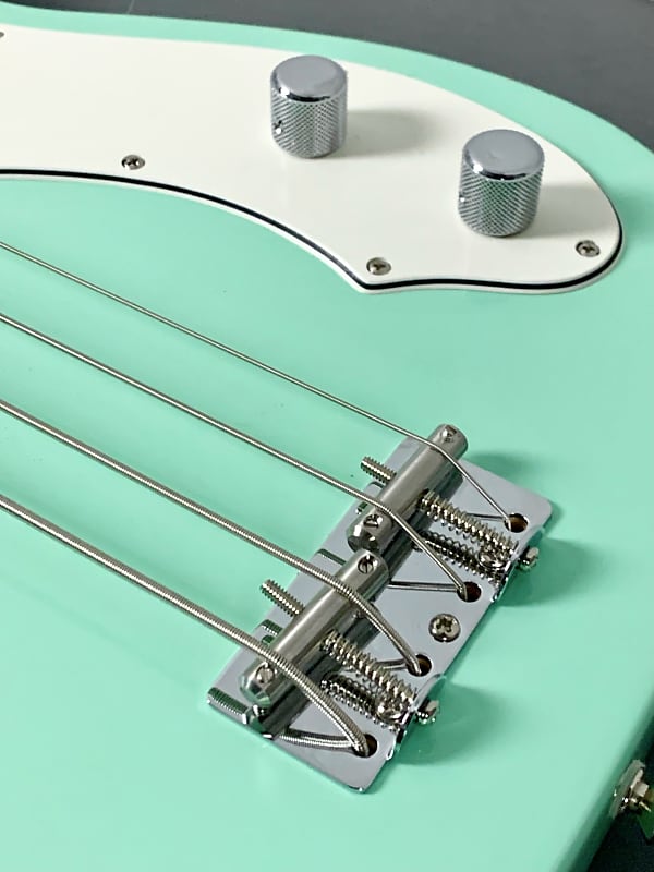 Fender Vintera II’70s Telecaster Bass 2023 - Surf Green