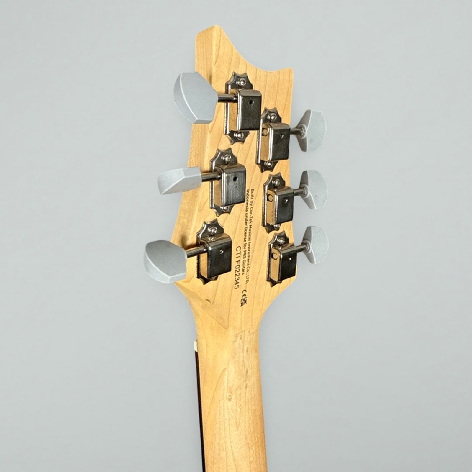 PRS Silver Sky SE - Piano Black w/ Gig Bag