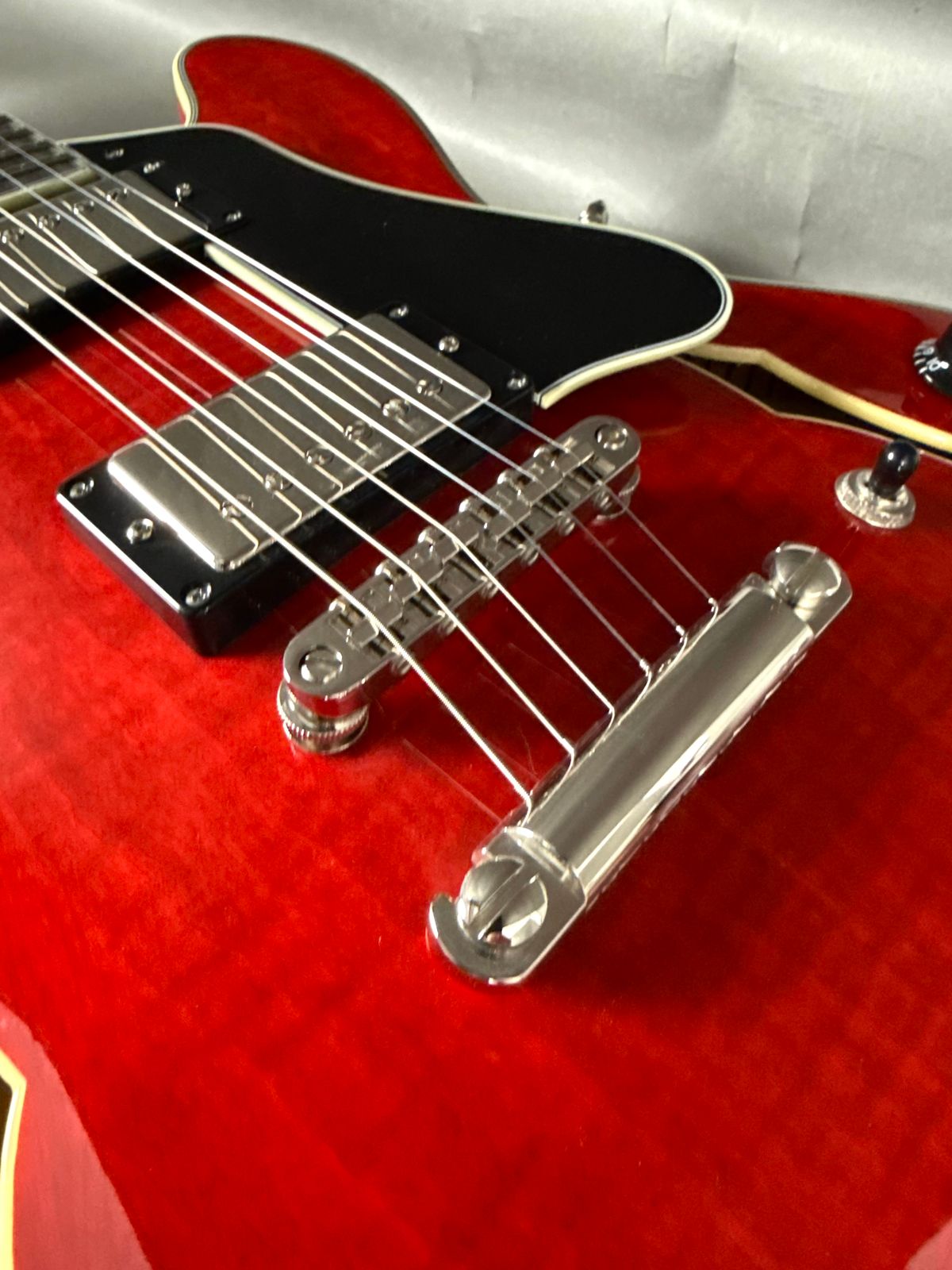 Eastman T486 2025 - Red