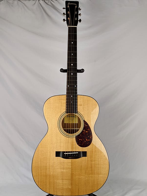 Eastman E10OM-TC