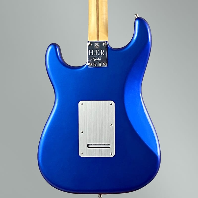 Fender Limited Edition H.E.R Stratocaster 2023 - Blue Marlin