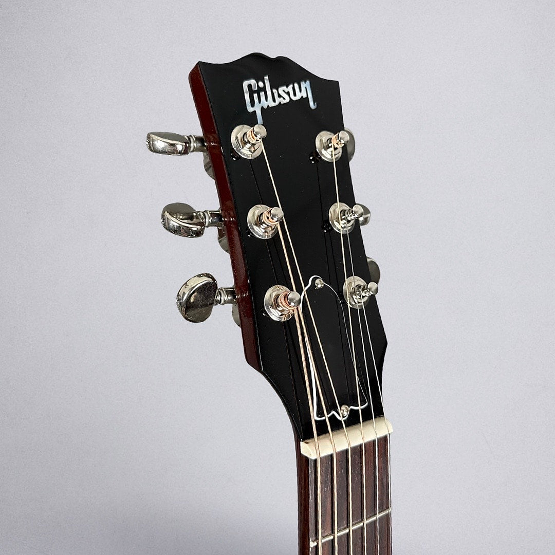 Gibson J-45 Standard 2025 - Honeyburst Gloss