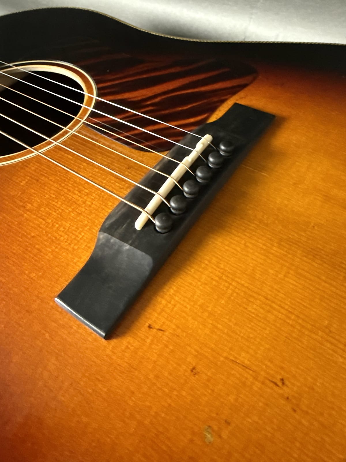 Eastman E22SS/v 2025 - Sunburst