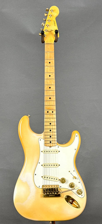 Fender “The Strat” 1980-1983 - Aztec White