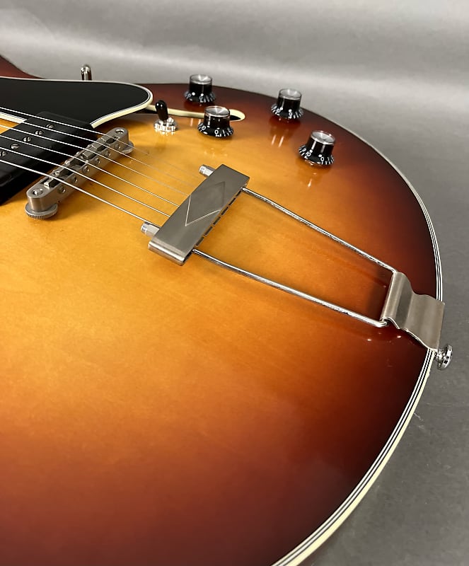 Eastman T64/v-T 2024 - Goldburst