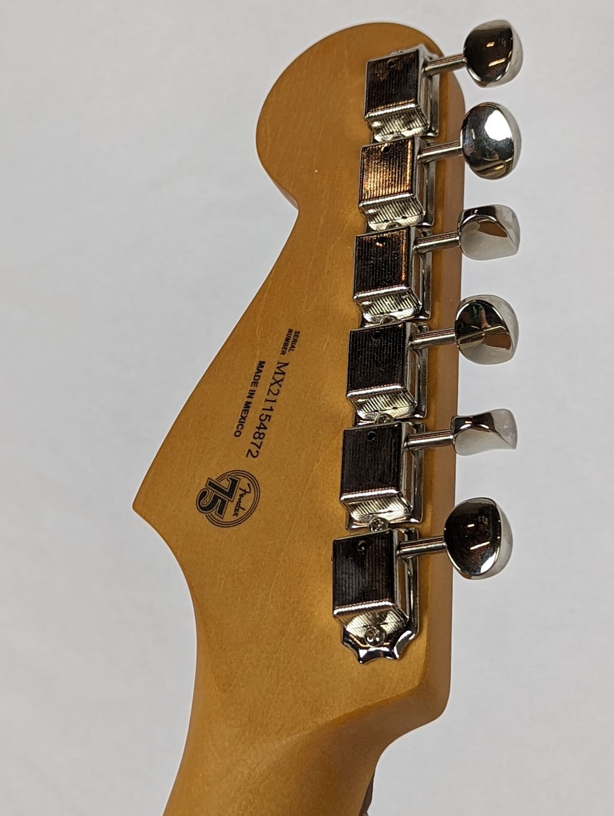 Fender Noventa Stratocaster 2021 Crimson Red Transparent