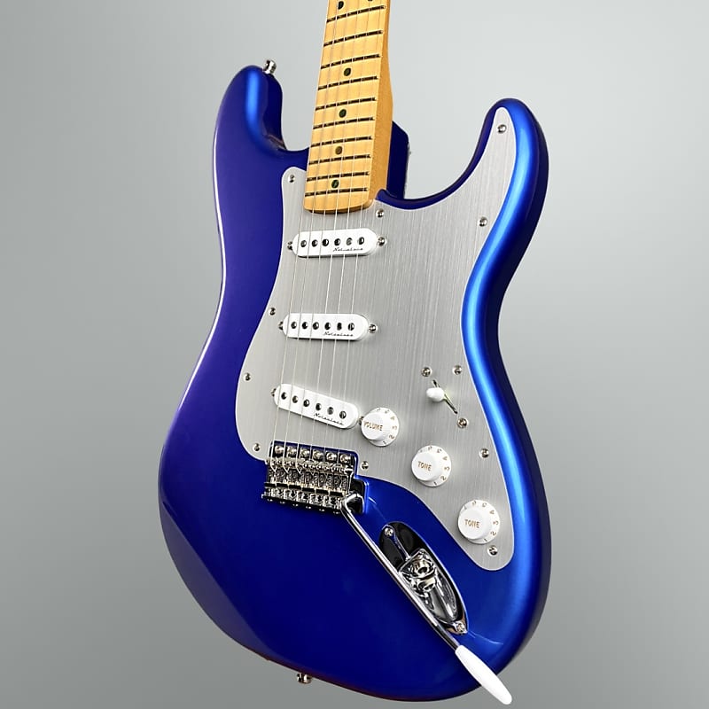 Fender Limited Edition H.E.R Stratocaster 2023 - Blue Marlin