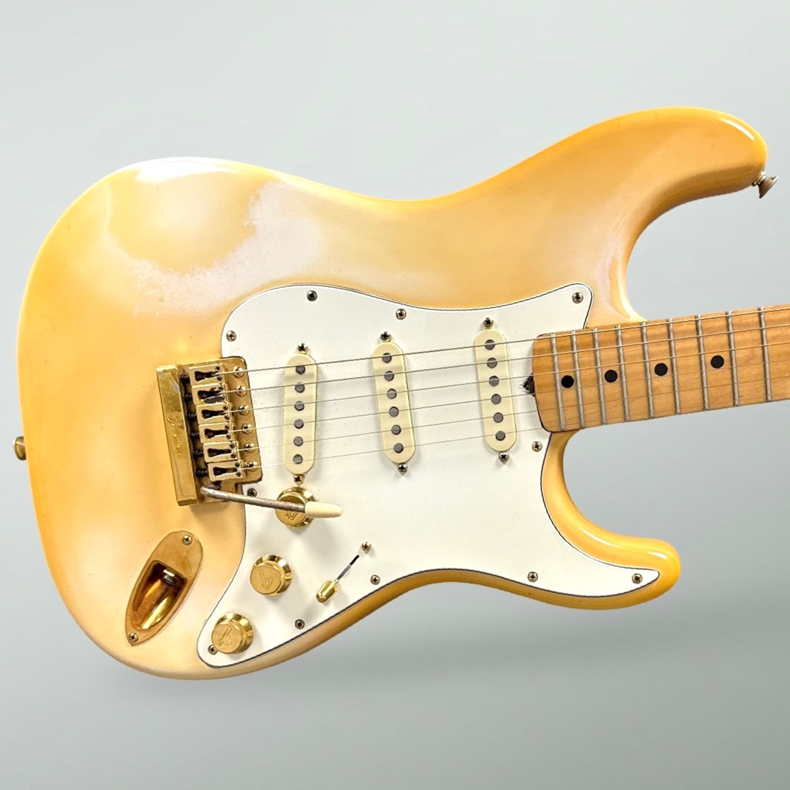 Fender “The Strat” 1980-1983 - Aztec White