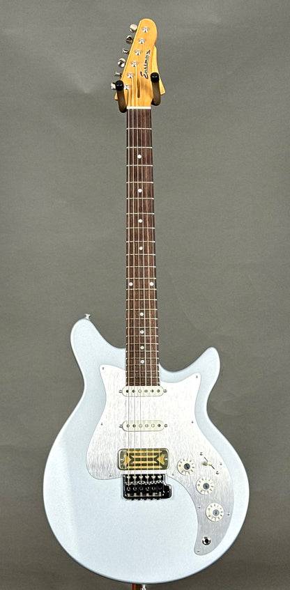 Eastman Fullertone DC’62 2025 - Ice Blue Metallic