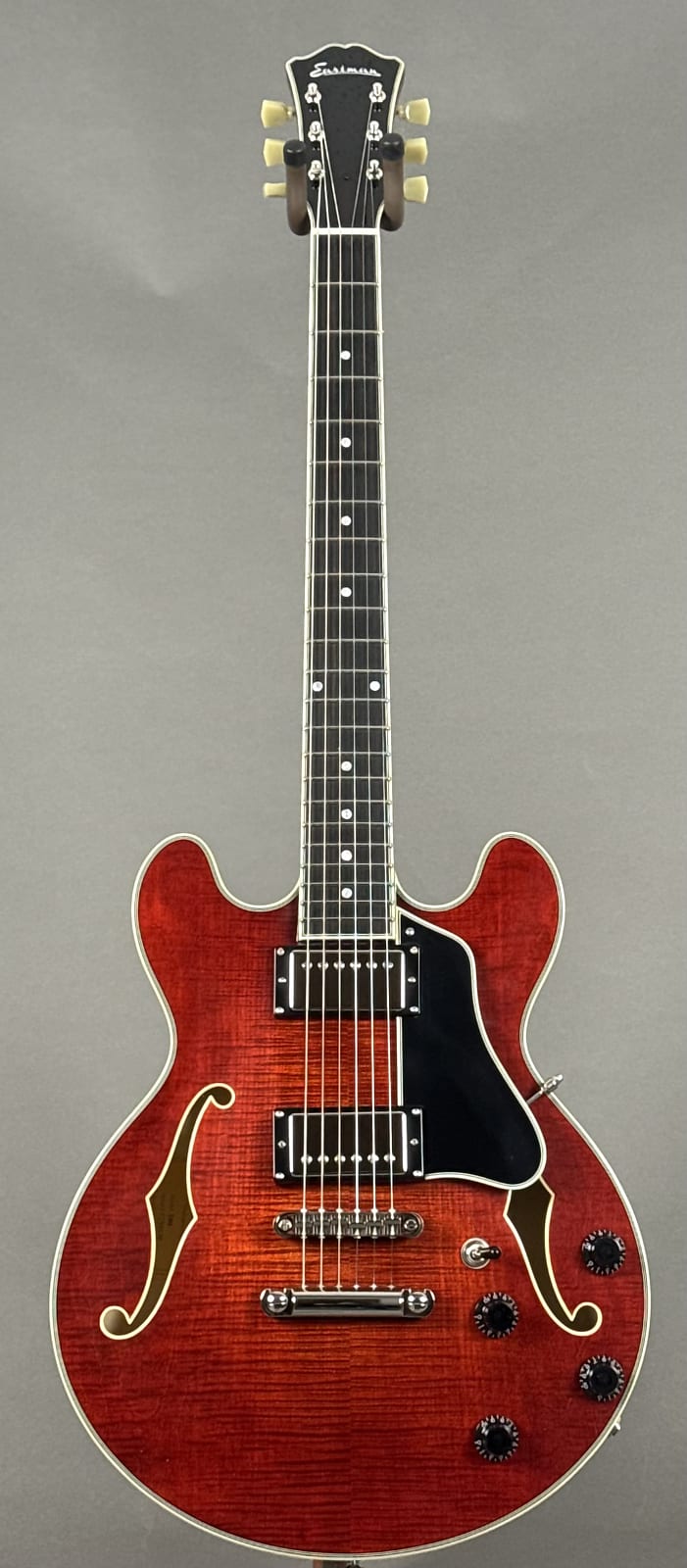 Eastman T484 2025 - Classic