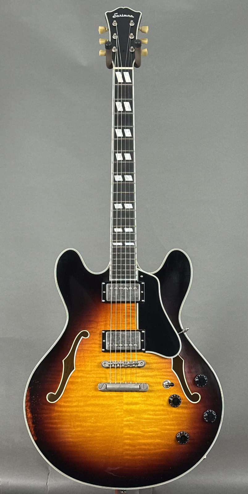 Eastman T59/v 2025 - Antique Varnish Sunburst