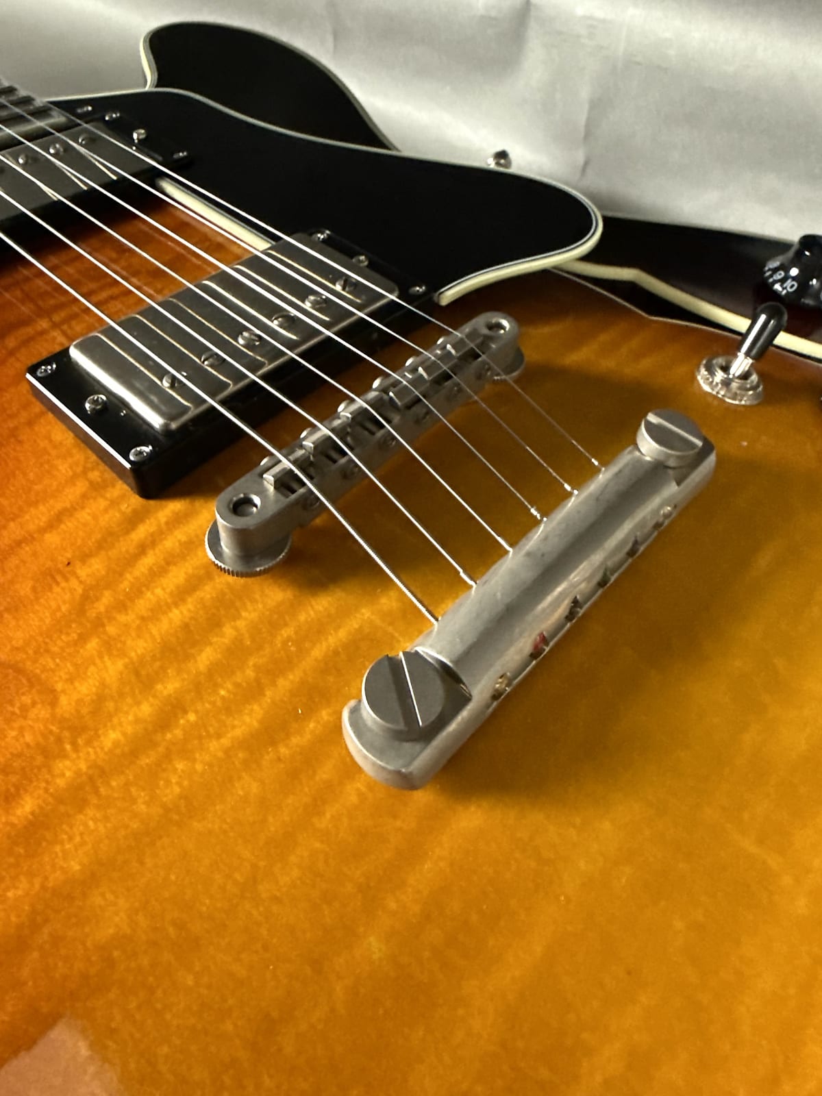 Eastman T59/v 2025 - Antique Varnish Sunburst