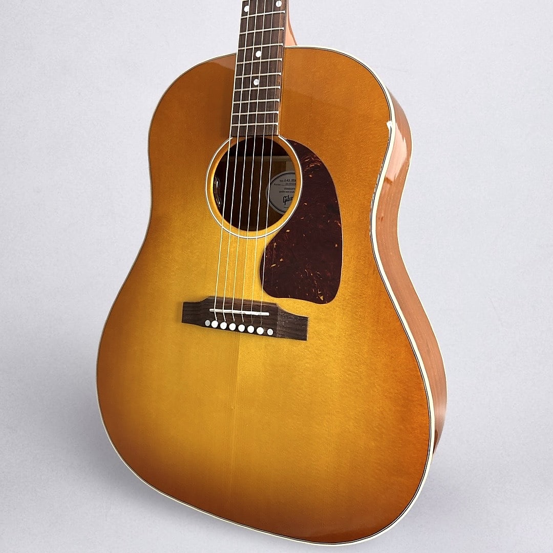 Gibson J-45 Standard 2025 - Heritage Cherry Sunburst
